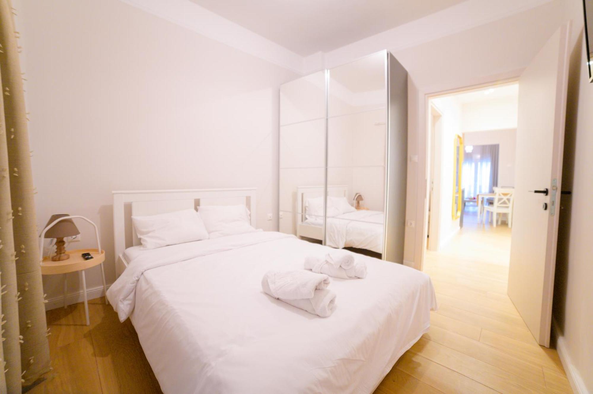New Modern 2Nd Floor Apartment Thessaloniki Exterior photo